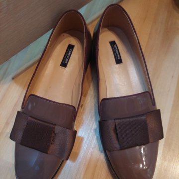 Мокасины лаковые