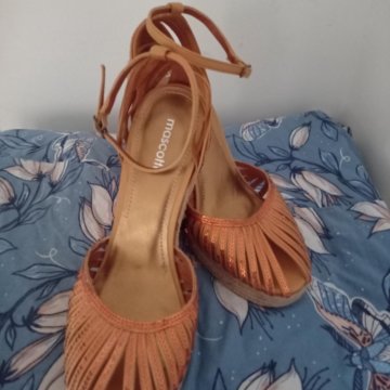 Бомбические босоножки женские