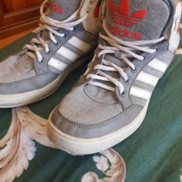 Кроссовки размер 39