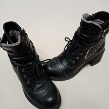 Ботинки зимние женские