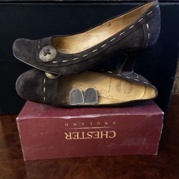 Продаю туфли женские