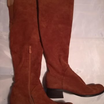 Сапожки женские