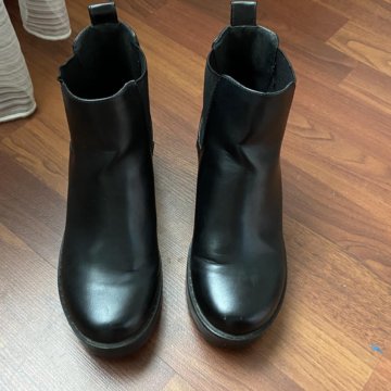 Ботинки женские