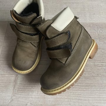 Ботинки демисезонные 28