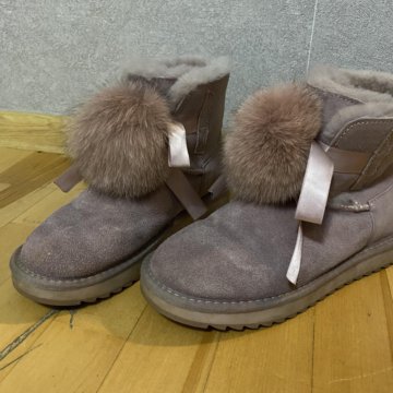 Продам женские угги