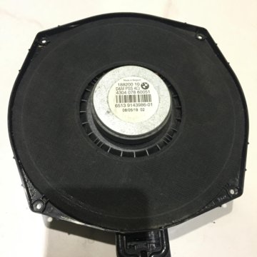 Динамик правого сабвуфера для BMW 1 и 3 E-серии