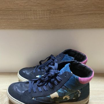 Ботинки высокие