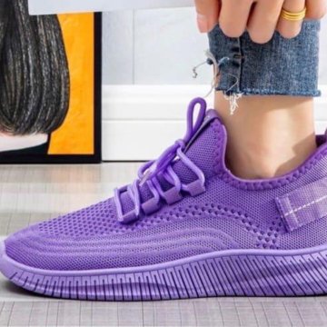 Кроссовки р.37,38,39,40