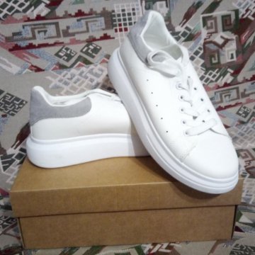 Кеды белые женские