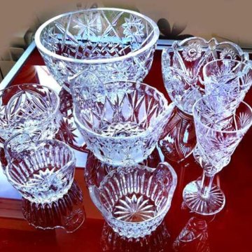 Хрустальная посуда казань. Хрустальный завод в дятьково. Моя хрустальная посуда. Комплект хрустальной посуды. Хрустальная посуда.