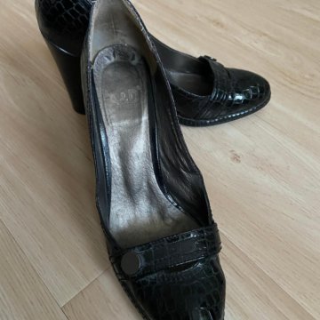 Туфли женские 37 размер продам или обмен