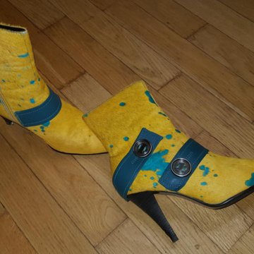 Ботильоны из меха пони