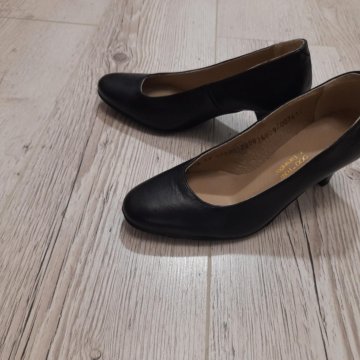 Женские туфли