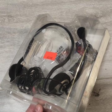 Наушники с микрофоном