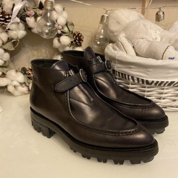 Ботинки полуботинки PRADA новые