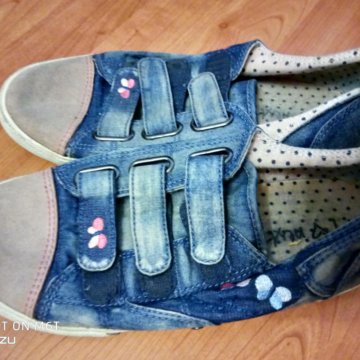 кроссовки 36-37 кеды