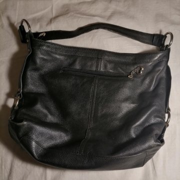 Кожаная сумка.