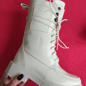 Ботинки утеплённые