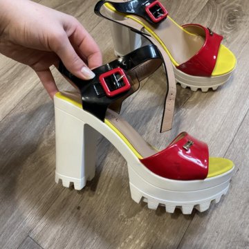 37р Босоножки (туфли) на тракторной подошве