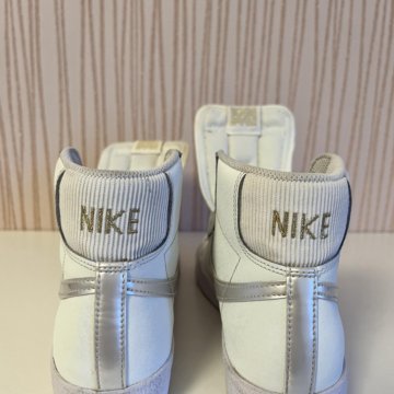 Кроссовки Nike Blazer Mid’77