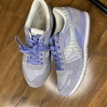 Кроссовки DIADORA