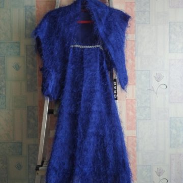 Праздничное платье с накидкой