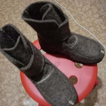 Ботинки / валенки