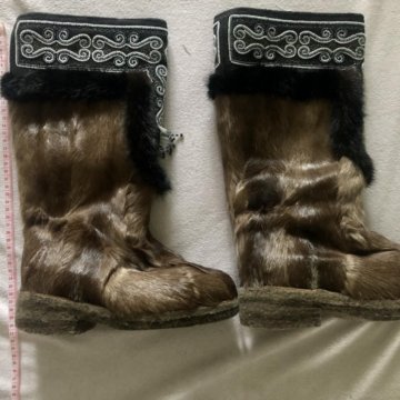 Унты оленьи из Якутии