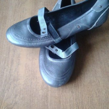 Обувь женская 38 размер