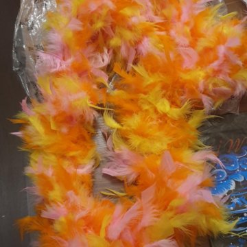 Боа из перьев для карнавала