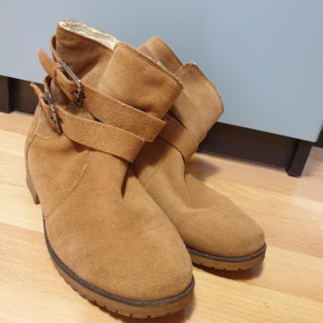 Замшевые сапоги Bershka