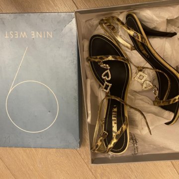 Nine West босоножки 40 р-п
