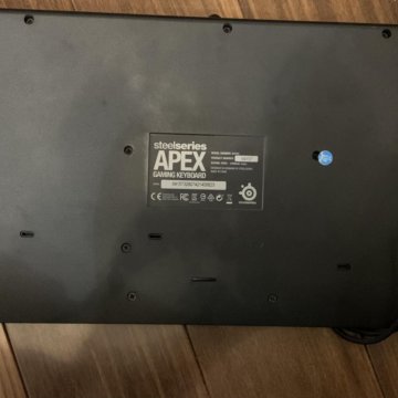 Игровая клавиатура Steelseries Apex с подсветкой