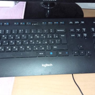 Клавиатура logitech USB, новая.