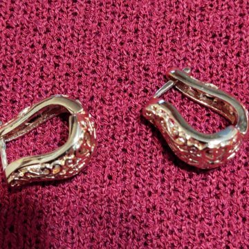 НОВЫЕ ОРИГИНАЛЬНЫЕ СЕРЁЖКИ,