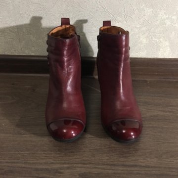 Ботинки женские