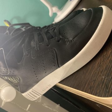 Кроссовки Adidas оригинал новые