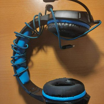 Наушники проводные с подсветкой и микрофоном