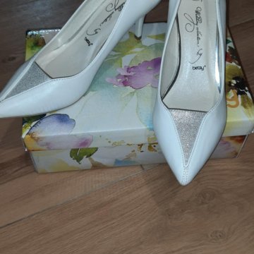 Туфли кожаные Betsy 39 размера