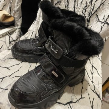 Ботинки зимние для девочек