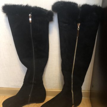 Зимние женские сапоги