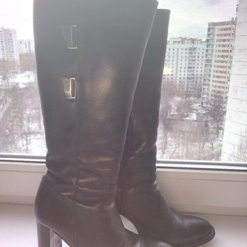 Сапоги натуральная кожа ,мех внутри осень ,в отл.с