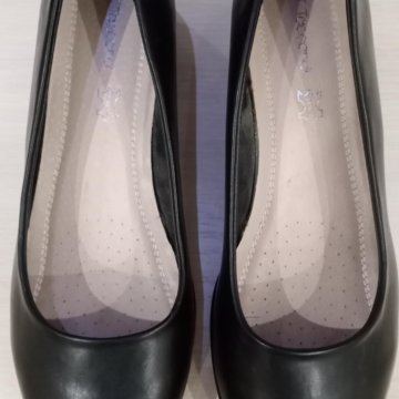 Женская обувь