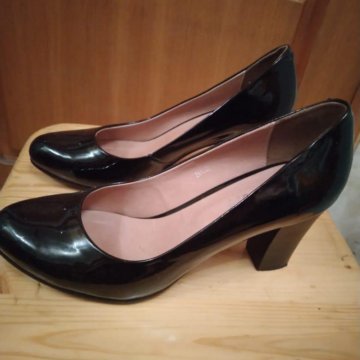 Туфли лаковые женские