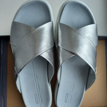 Ecco шлепанцы 39 размер
