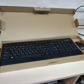 Беспроводная клавиатура в достойном состояние.