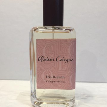 Iris rebelle atelier cologne. Ателиер Кологне Ирис Ребель. Ателье Колонь Ирис Ребель фото.