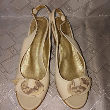 Сабо ИТАЛИЯ нат.кожа 40 р