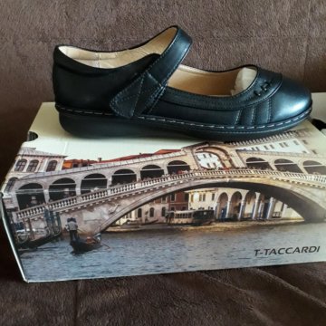 Женская обувь