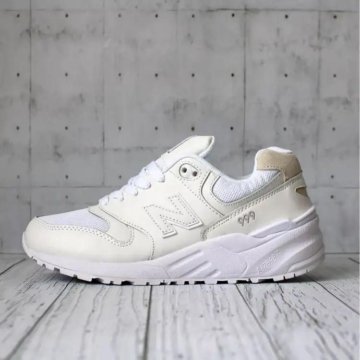 New Balance 999